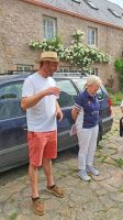 Der Besitzer des Anwesens Marcus erklärt uns die Geschichte &ndash; &copy; Kristin Weigel (Eberhardt TRAVEL)