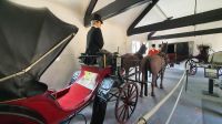 Kutschenmuseum im Gutshof von Samares Manor &ndash; &copy; Kristin Weigel (Eberhardt TRAVEL)