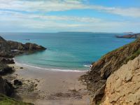 Blich von La Coupée, zwischen Great und Little Sark  &ndash; &copy; Monika Cortese (Eberhardt TRAVEL)