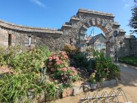 Die Pforte zum Garten .... &ndash; &copy; Marta Rass (Eberhardt TRAVEL)