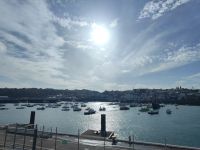 Kleinboothafen von St.Peter Port badet sich in der Sonne &ndash; &copy; Marta Rass (Eberhardt TRAVEL)