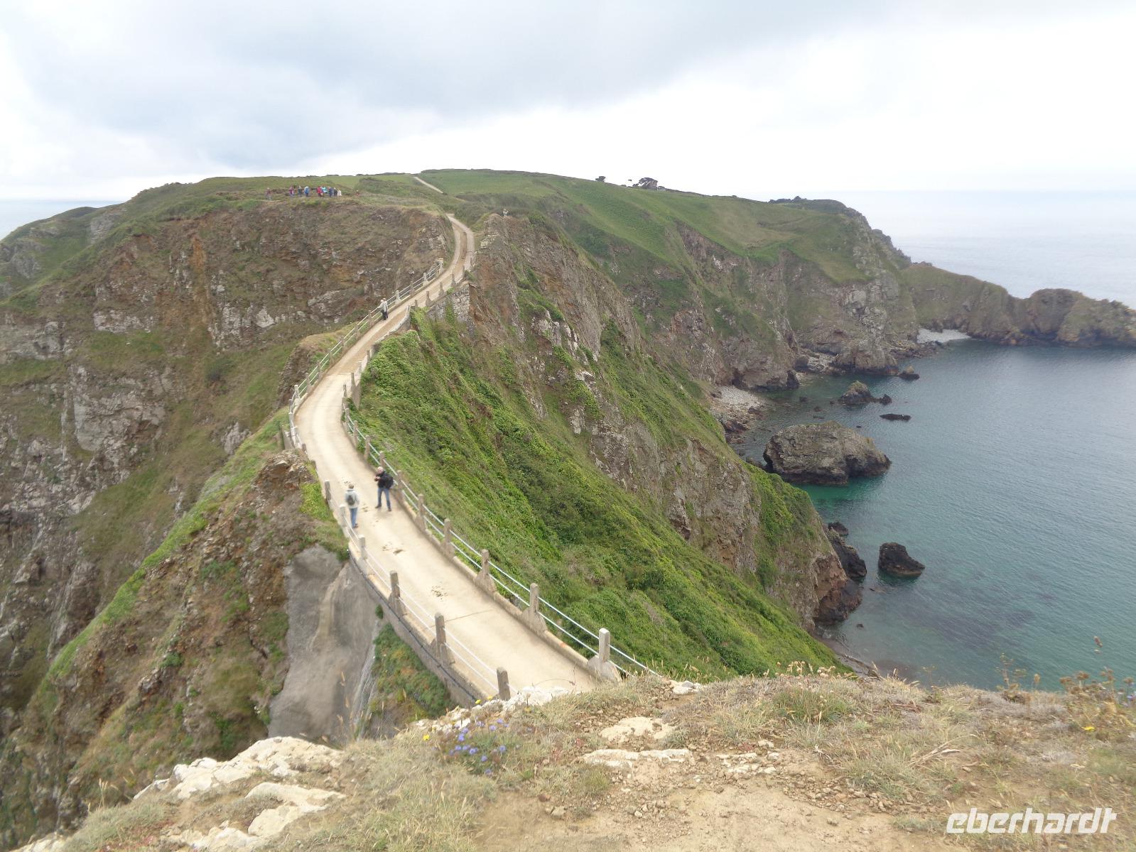 Sark - La Coupée &ndash; &copy; Barbara Mihut (Eberhardt TRAVEL)