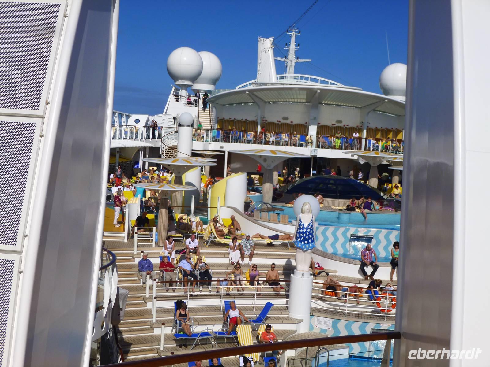 Pooldeck &ndash; &copy; Kathrin Mickan (Eberhardt TRAVEL)