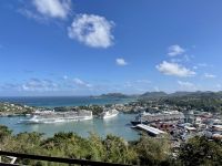 Suchbild: die Mein Schiff 2 in Castries - St. Lucia &ndash; &copy; Anne Schröder (Eberhardt TRAVEL)
