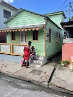 Fahrt durch kleine Dörfer auf St. Lucia &ndash; &copy; Anne Schröder (Eberhardt TRAVEL)