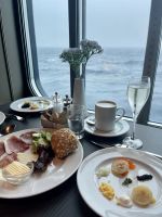 Kaviar-Frühstück im Atlantik-Restaurant an Bord der Mein Schiff 2 &ndash; &copy; Anne Schröder (Eberhardt TRAVEL)