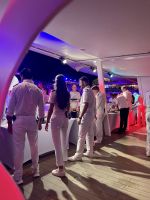 Die Offiziere mixen besondere Cocktails &ndash; &copy; Anne Schröder (Eberhardt TRAVEL)