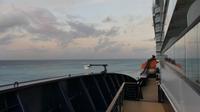 MS 3 im Sonnenaufgang von Aruba