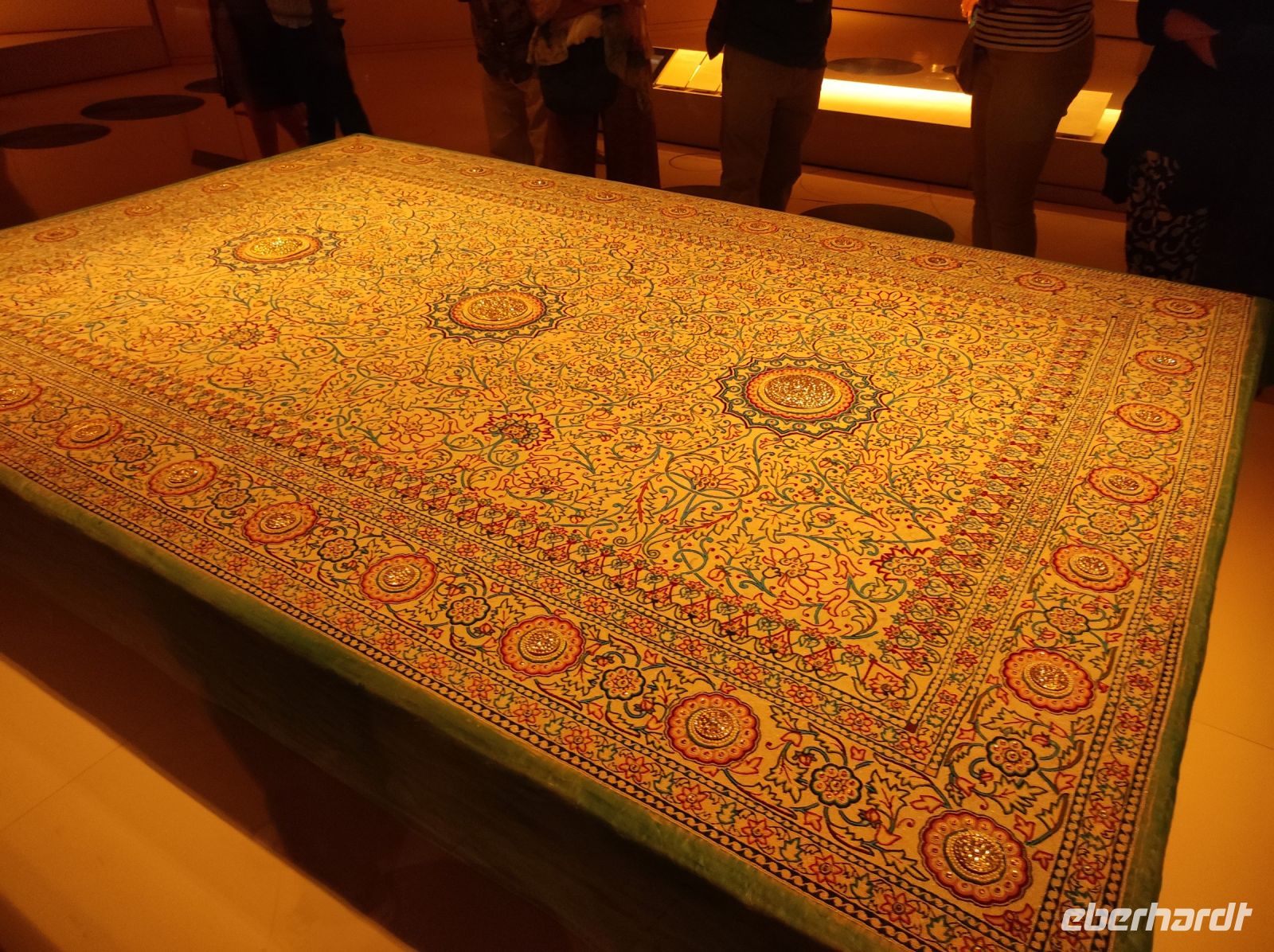 Das Nationalmuseum von Doha, Katar - Ein Teppich aus Millionen von Perlen &ndash; &copy; Sten Bernhardt (Eberhardt TRAVEL)