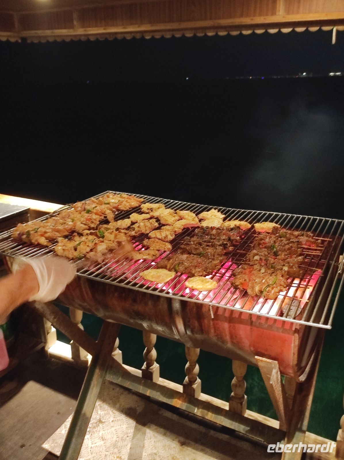 Mit BBQ &ndash; &copy; Sten Bernhardt (Eberhardt TRAVEL)
