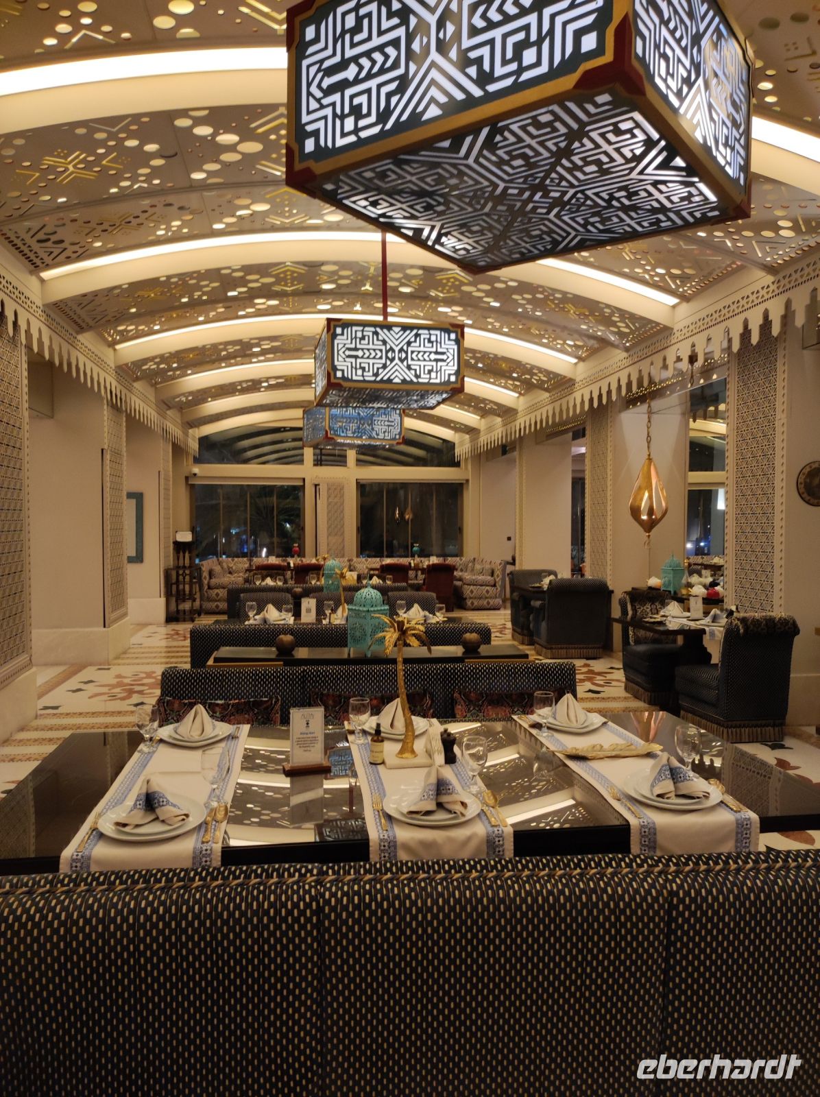 Restaurant SMAT an der Corniche von Doha, Katar &ndash; &copy; Sten Bernhardt (Eberhardt TRAVEL)