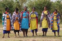 210 Welcome Song der Masai Frauen &ndash; &copy; Susanne Schirmann (Eberhardt TRAVEL)