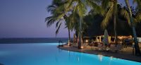 211 Infinity Pool Baobab Resort &ndash; &copy; Susanne Schirmann (Eberhardt TRAVEL)