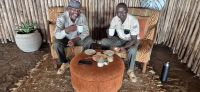 306 unsere Guides Nick und Armstrong &ndash; &copy; Susanne Schirmann (Eberhardt TRAVEL)