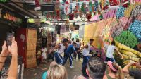 Medellin - Comuna 13 - Breakdancer &ndash; &copy; Petra Hady (Eberhardt TRAVEL)