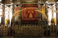 Sri Lanka - Zahntempel in Kandy &ndash; &copy; Sylvia Ott (Eberhardt TRAVEL)