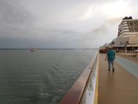 an Deck der Mein Schiff 1 &ndash; &copy; Laura Schwanitz (Eberhardt TRAVEL)