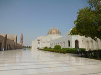 Große Sultan-Qaboos-Moschee Oman &ndash; &copy; Laura Schwanitz (Eberhardt TRAVEL)