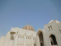 Große Sultan-Qaboos-Moschee Oman &ndash; &copy; Laura Schwanitz (Eberhardt TRAVEL)