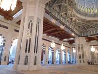 Große Sultan-Qaboos-Moschee Oman &ndash; &copy; Laura Schwanitz (Eberhardt TRAVEL)