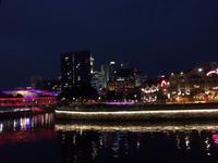 Singapur bei Nacht &ndash; &copy; Laura Schwanitz (Eberhardt TRAVEL)