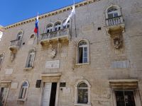Trogir: Rathaus &ndash; &copy; Inge Bily (Eberhardt TRAVEL)