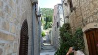 Gasse in Veliki Ston &ndash; &copy; Hubert Hellbach (Eberhardt TRAVEL)