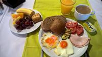 Nahrhaftes Frühstück zur Stärkung &ndash; &copy; Paula Pollul (Eberhardt TRAVEL)