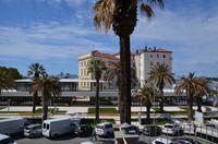 147 Split, Hafenkomandantur und Neubau an der Riva &ndash; &copy; Konrad Füssel (Eberhardt TRAVEL)