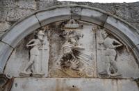 089 Trogir, Torwappen &ndash; &copy; Konrad Füssel (Eberhardt TRAVEL)