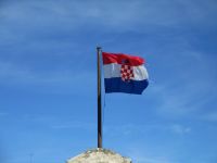 kroatische Flagge &ndash; &copy; Sylvia Sann (Eberhardt TRAVEL)