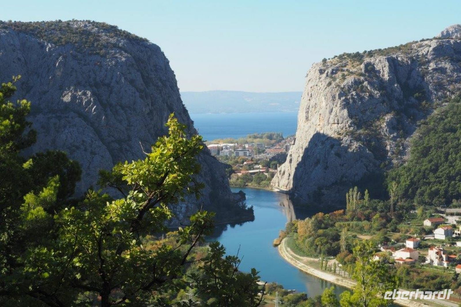 PA200231, Cetina-Fluss.jpg &ndash; &copy; Claudia Hartwich (Eberhardt TRAVEL)