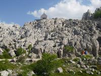 Karst und Kapelle &ndash; &copy; Ingrid Langer (Eberhardt TRAVEL)