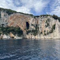  Höhle an der Küste &ndash; &copy; Manuel Gonzalez Urrutia (Eberhardt TRAVEL)