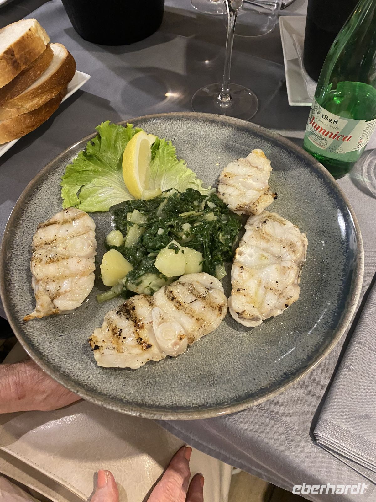 Im Restaurant &ndash; &copy; Bettina Langendörfer (Eberhardt TRAVEL)