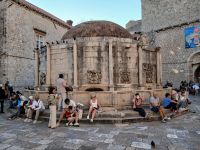 Der Stadtbrunnen &ndash; &copy; Wolfgang Eckert (Eberhardt TRAVEL)