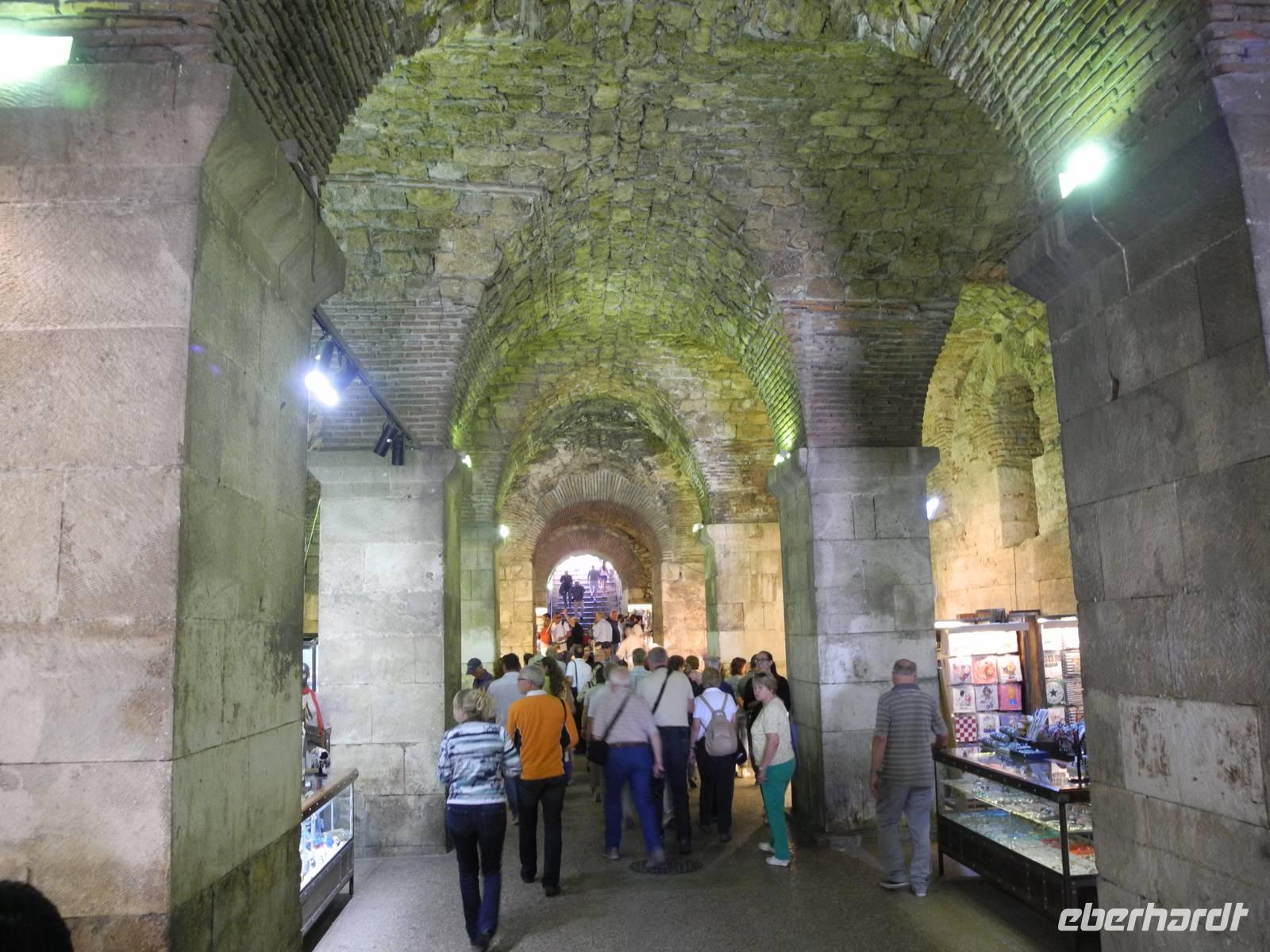 Im Palast des Kaisers Diokletian &ndash; &copy; Walter Neuwirth (Eberhardt TRAVEL)