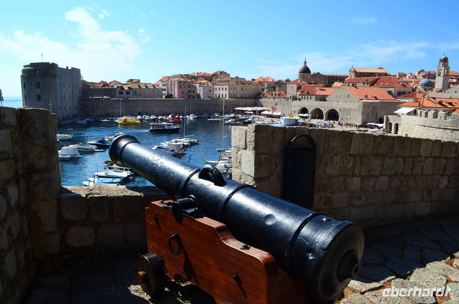 086 Dubrovnik, Altstadthafen &ndash; &copy; Konrad Füssel (Eberhardt TRAVEL)