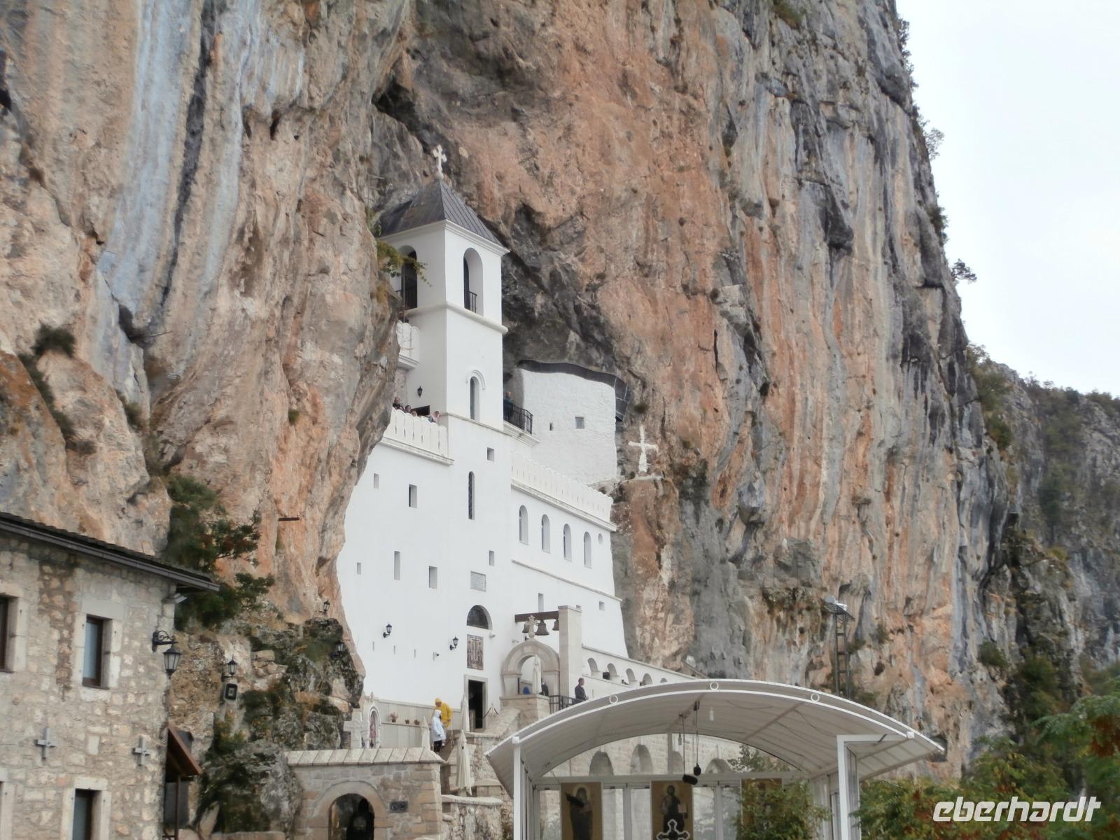 Kloster Ostrog &ndash; &copy; Ingrid Langer (Eberhardt TRAVEL)