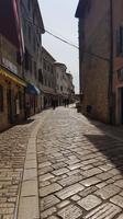 Gasse in Porec &ndash; &copy; Maja Petermann (Eberhardt TRAVEL)