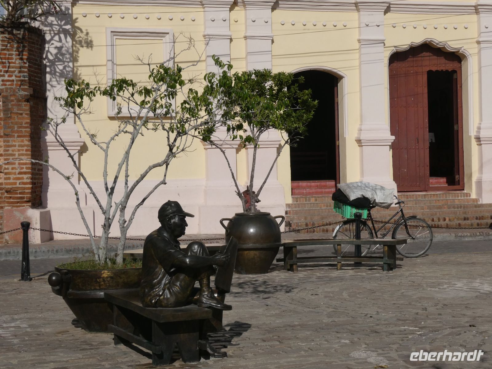 Plaza San Juan de Dios &ndash; &copy; Gina Egenolf (Eberhardt TRAVEL)