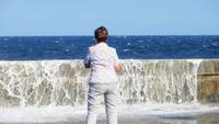 1419 Havanna - Wellen des Atlantik springen auf den Malecon &ndash; &copy; Annette Weise (Eberhardt TRAVEL)