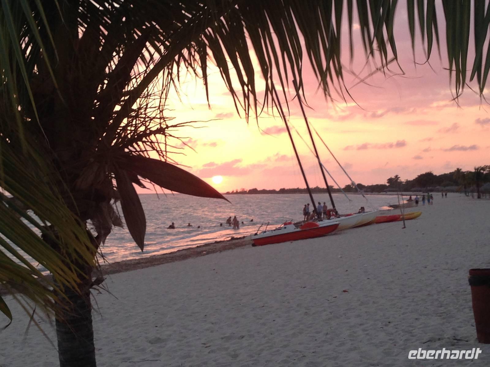 Sonnenuntergang Trinidad &ndash; &copy; Sandra Mahr (Eberhardt TRAVEL)
