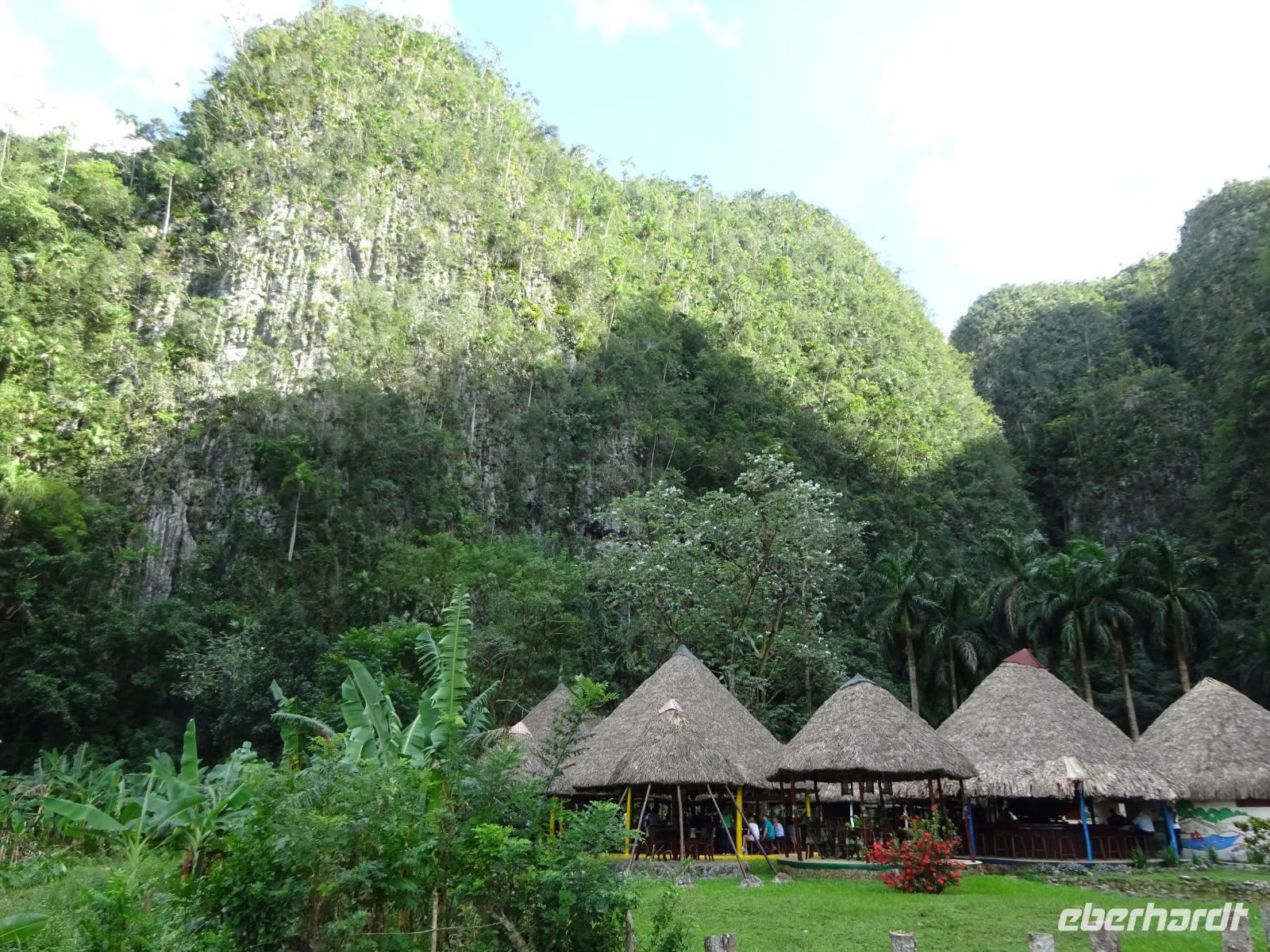 Viñales (10) &ndash; &copy; Francisco Javier Burgos Gutierrez (Eberhardt TRAVEL)