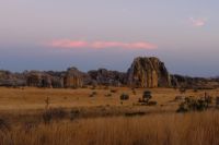 Sonnenuntergang im Isalo Nationalpark auf Madagaskar  &ndash; &copy; Sten Bernhardt (Eberhardt TRAVEL)