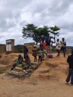 Kinder beim Picknick auf Madagaskar  &ndash; &copy; Sten Bernhardt (Eberhardt TRAVEL)