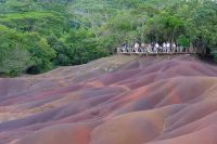 Siebenfarbige Erde auf Mauritius  &ndash; &copy; Sten Bernhardt (Eberhardt TRAVEL)