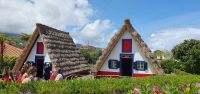 Santana mit Stroh gedeckten Häuschen &ndash; &copy; Ria Heilmann (Eberhardt TRAVEL)