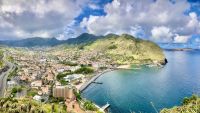Blick auf Machico &ndash; &copy; Mathias Schirmer (Eberhardt TRAVEL)