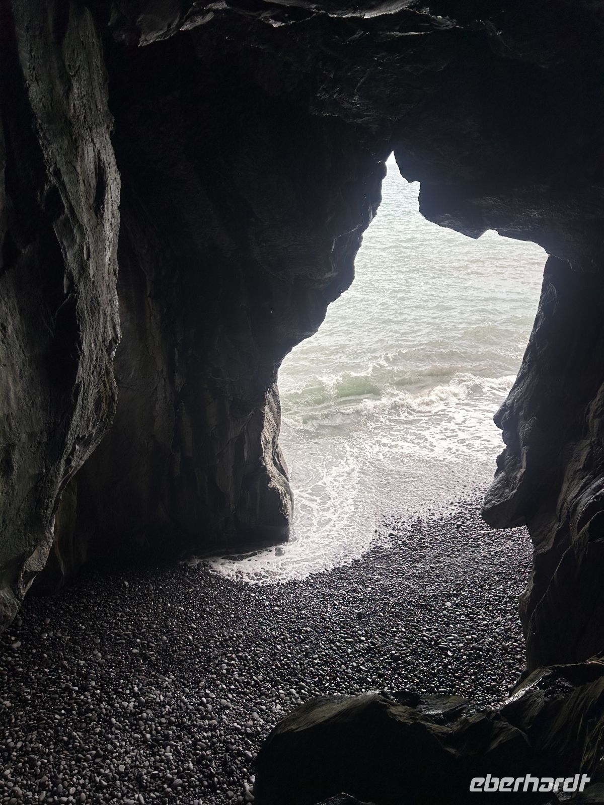 Es geht auch durch eine Höhle  &ndash; &copy; Carola Gastmeier (Eberhardt TRAVEL)
